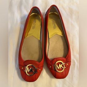 Michael Kors coral ballet flats gold hardware Womens size 9.5